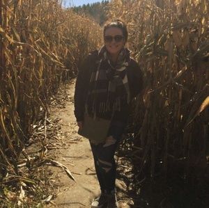 Meet your Posher, Colleen